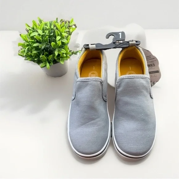 Wonder Nation Boys Sz 1 Light Gray Slip-On Shoes - Picture 2 of 6